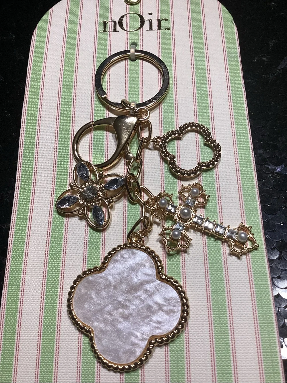 nOir Jewelry Gold-tone Floral & Clover Keychain with Mother-of-Pearl Charm